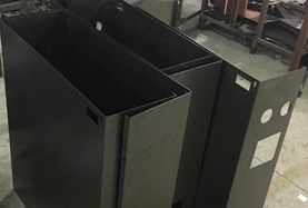 數控閘式剪板機制作汽車零件